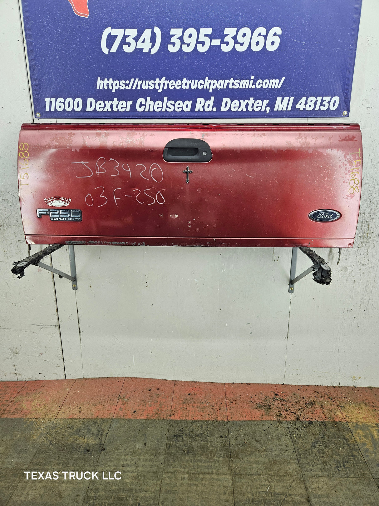 1997-2003 F150 / 1999-2007 Ford F250 F350 F450 F550 Super Duty Tailgate