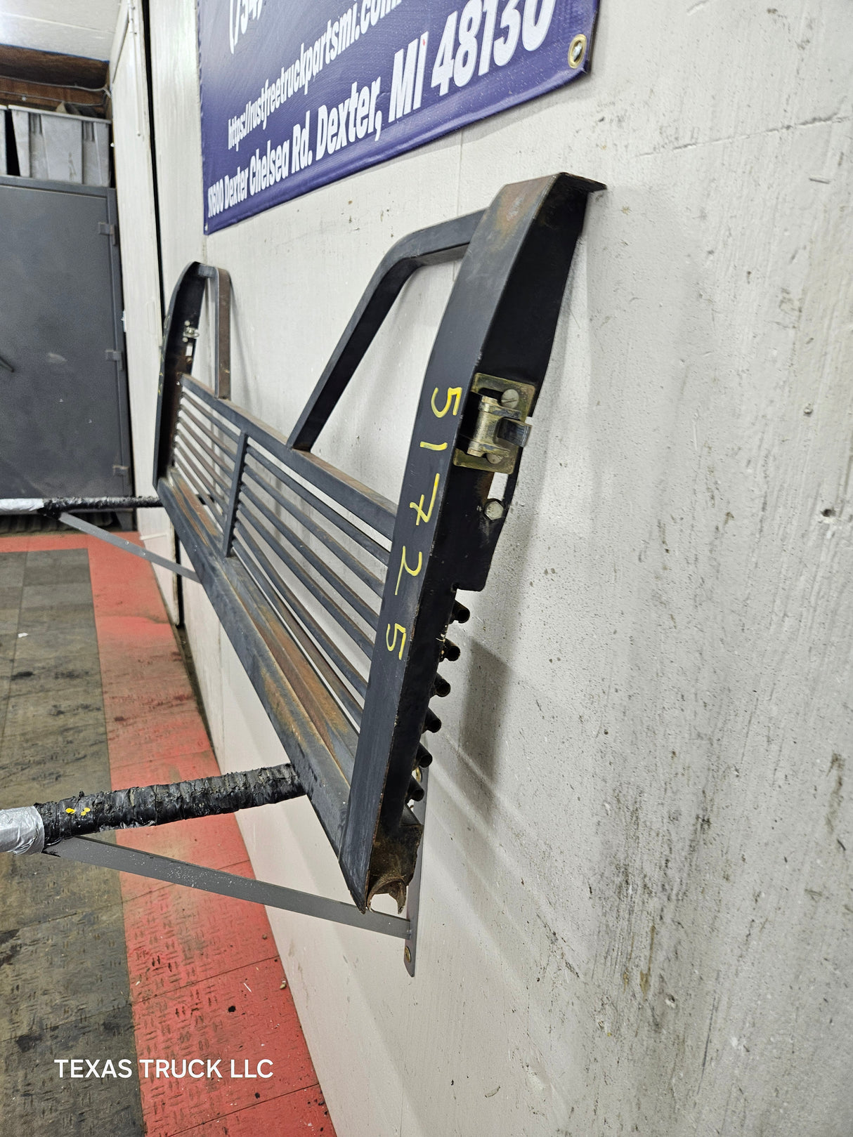 1999-2007 Chevrolet Silverado / GMC Sierra 1500 2500 3500 Fifth Wheel Tailgate