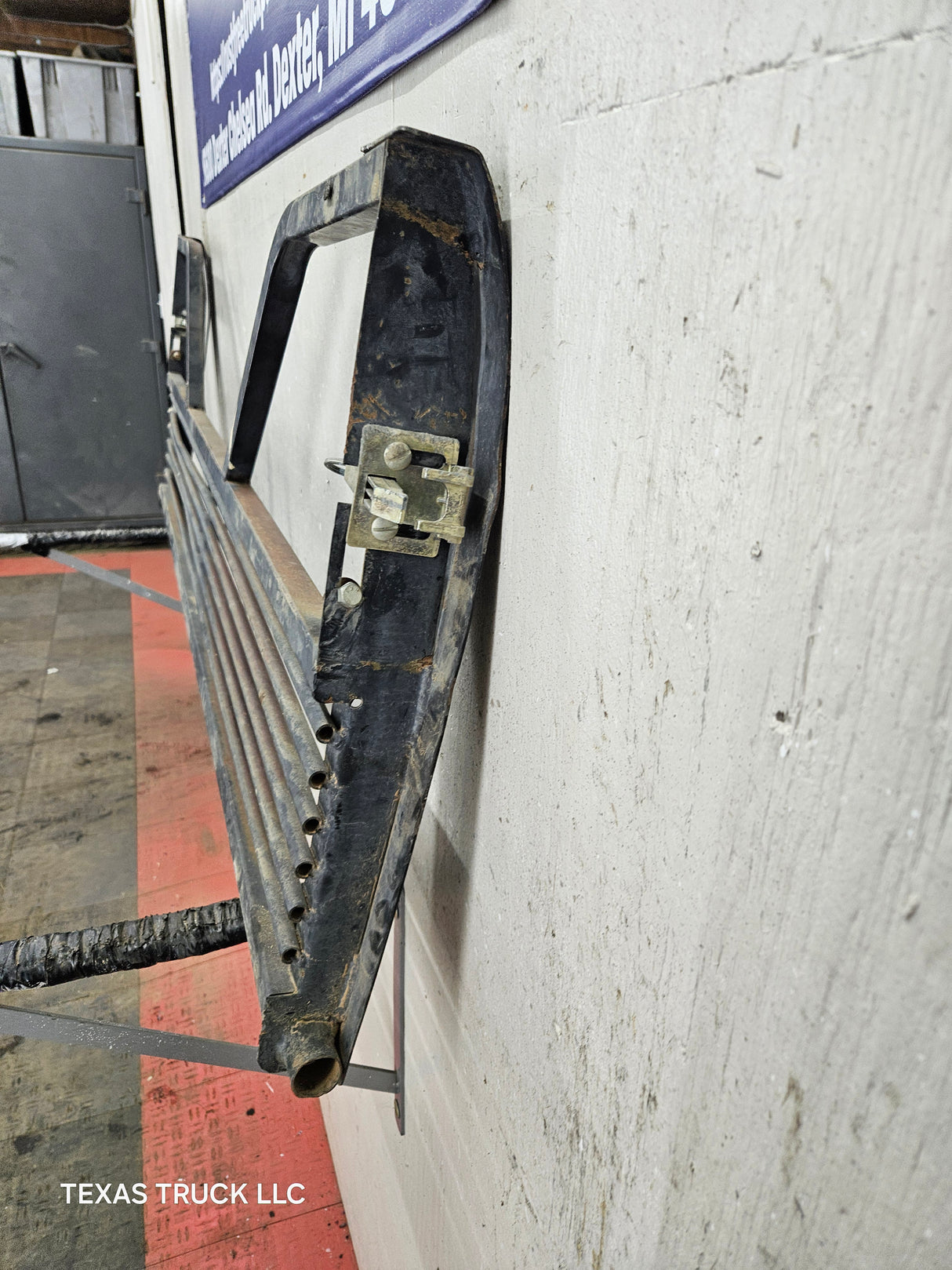 1999-2007 Chevrolet Silverado / GMC Sierra 1500 2500 3500 Fifth Wheel Tailgate