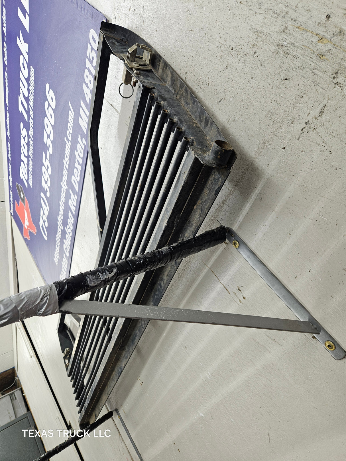 1999-2007 Chevrolet Silverado / GMC Sierra 1500 2500 3500 Fifth Wheel Tailgate