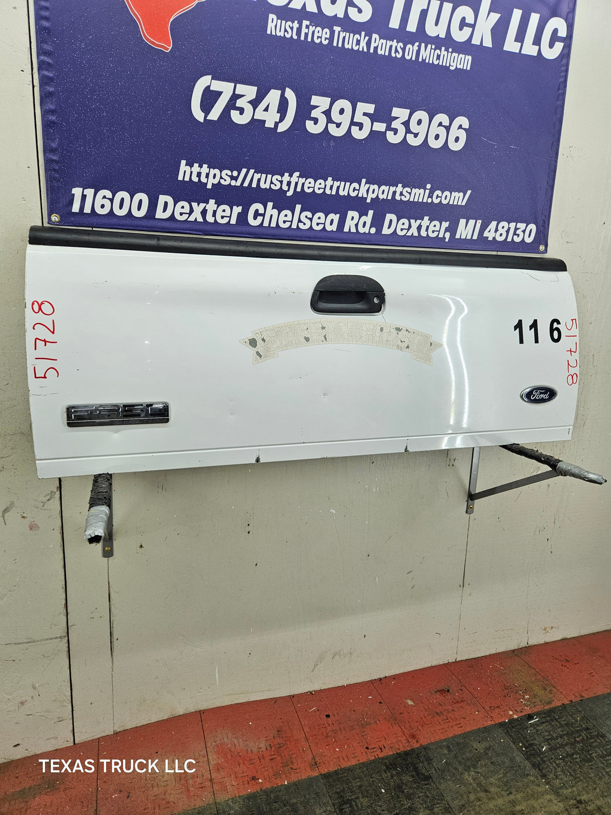 1997-2003 F150 / 1999-2007 Ford F250 F350 F450 F550 Super Duty Tailgate