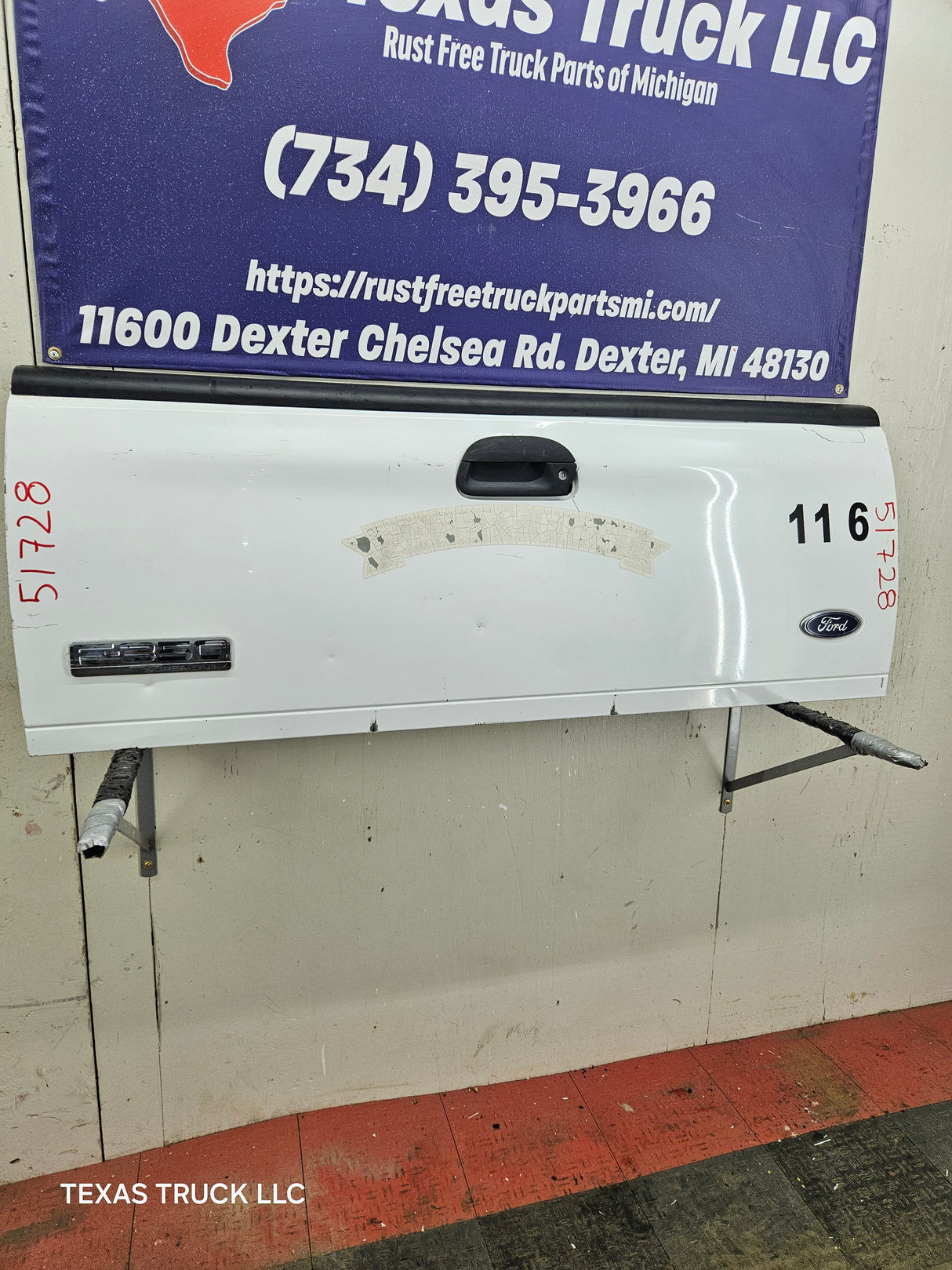1997-2003 F150 / 1999-2007 Ford F250 F350 F450 F550 Super Duty Tailgate