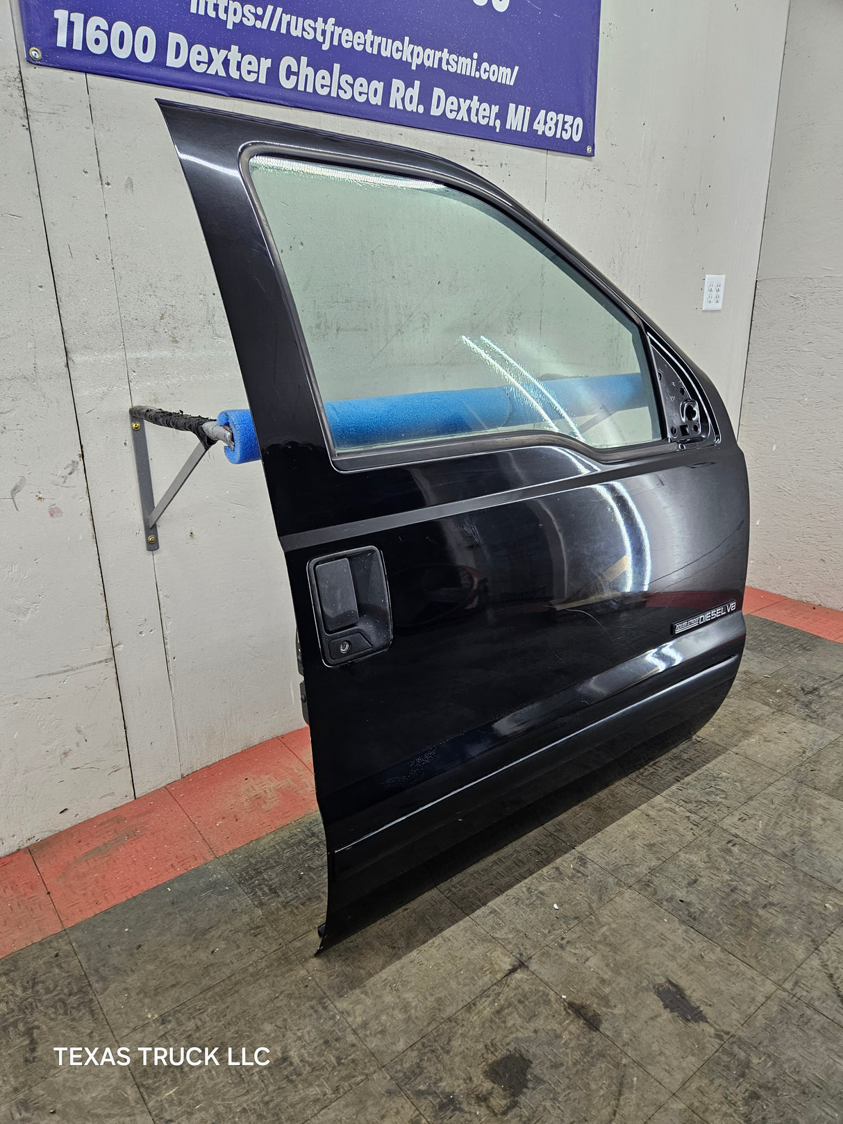 1999-2011 Ford Super Duty / Excursion Front Passenger RH Door F250 F350 F450 F550
