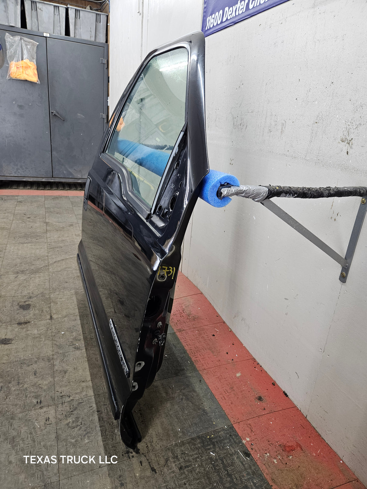 1999-2011 Ford Super Duty / Excursion Front Passenger RH Door F250 F350 F450 F550