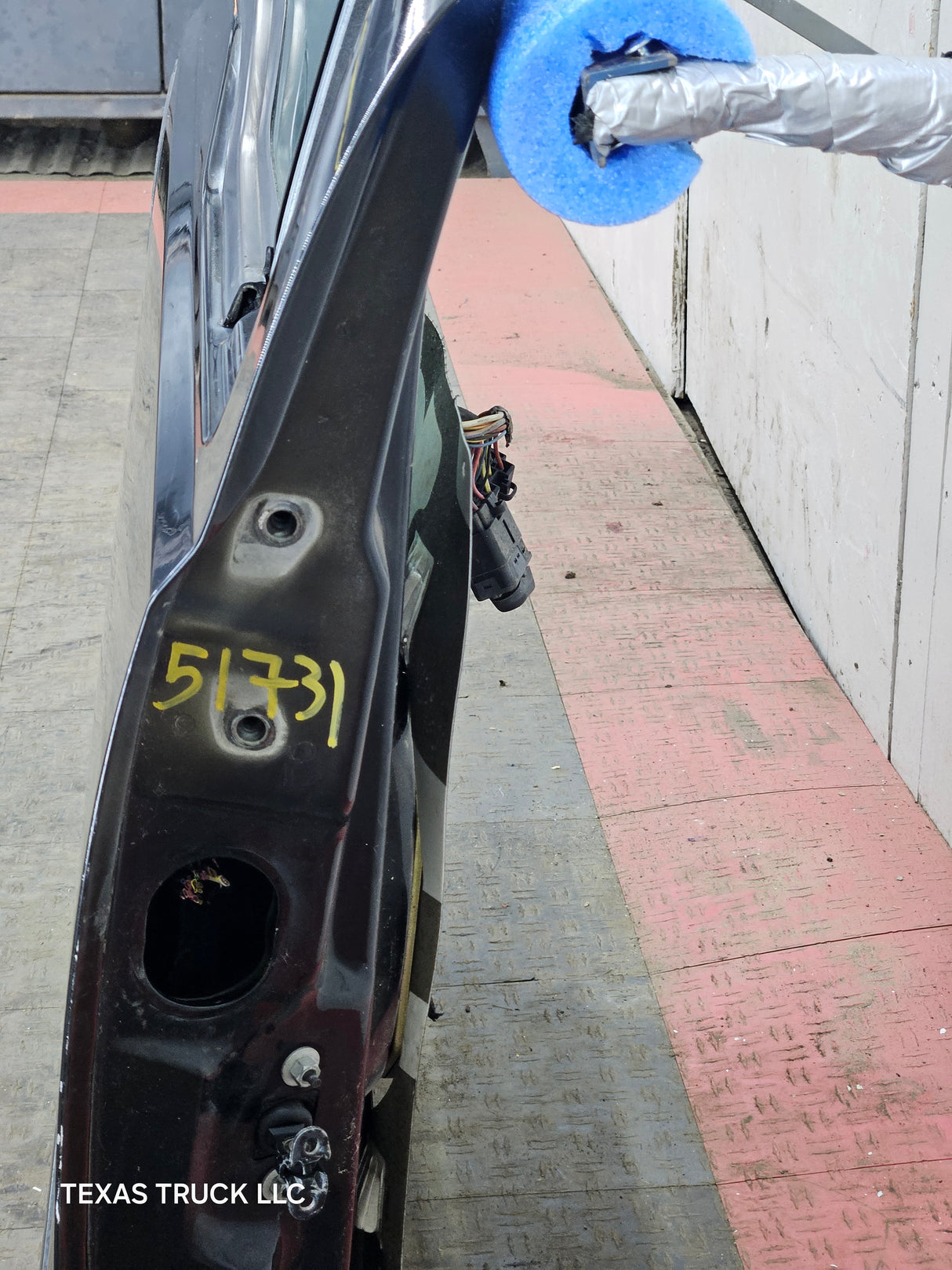 1999-2011 Ford Super Duty / Excursion Front Passenger RH Door F250 F350 F450 F550