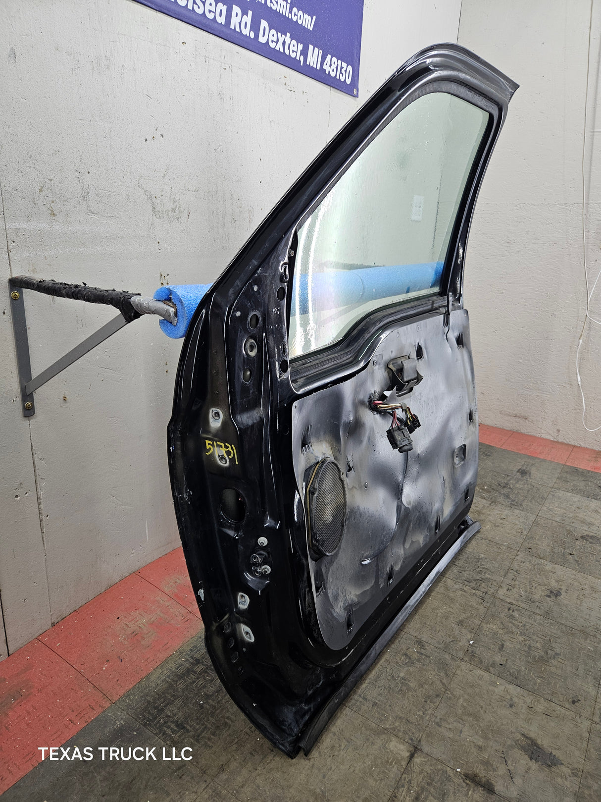 1999-2011 Ford Super Duty / Excursion Front Passenger RH Door F250 F350 F450 F550