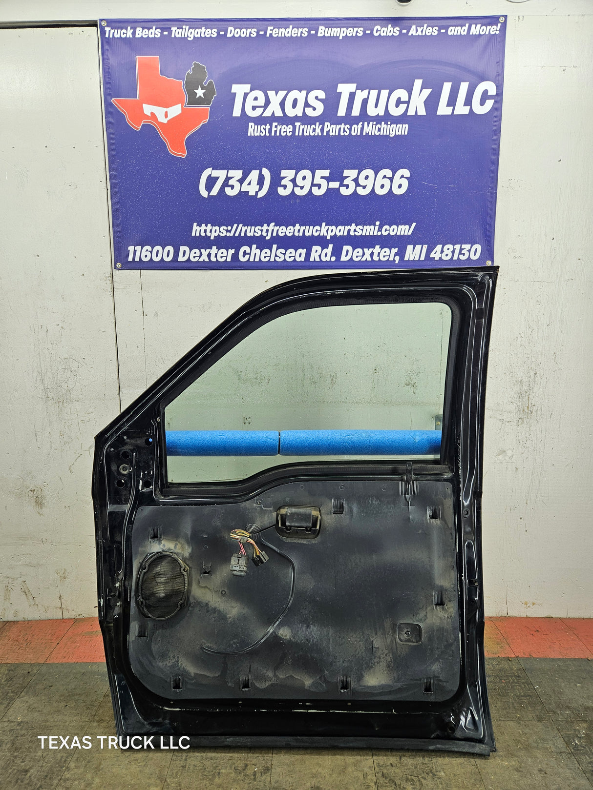 1999-2011 Ford Super Duty / Excursion Front Passenger RH Door F250 F350 F450 F550