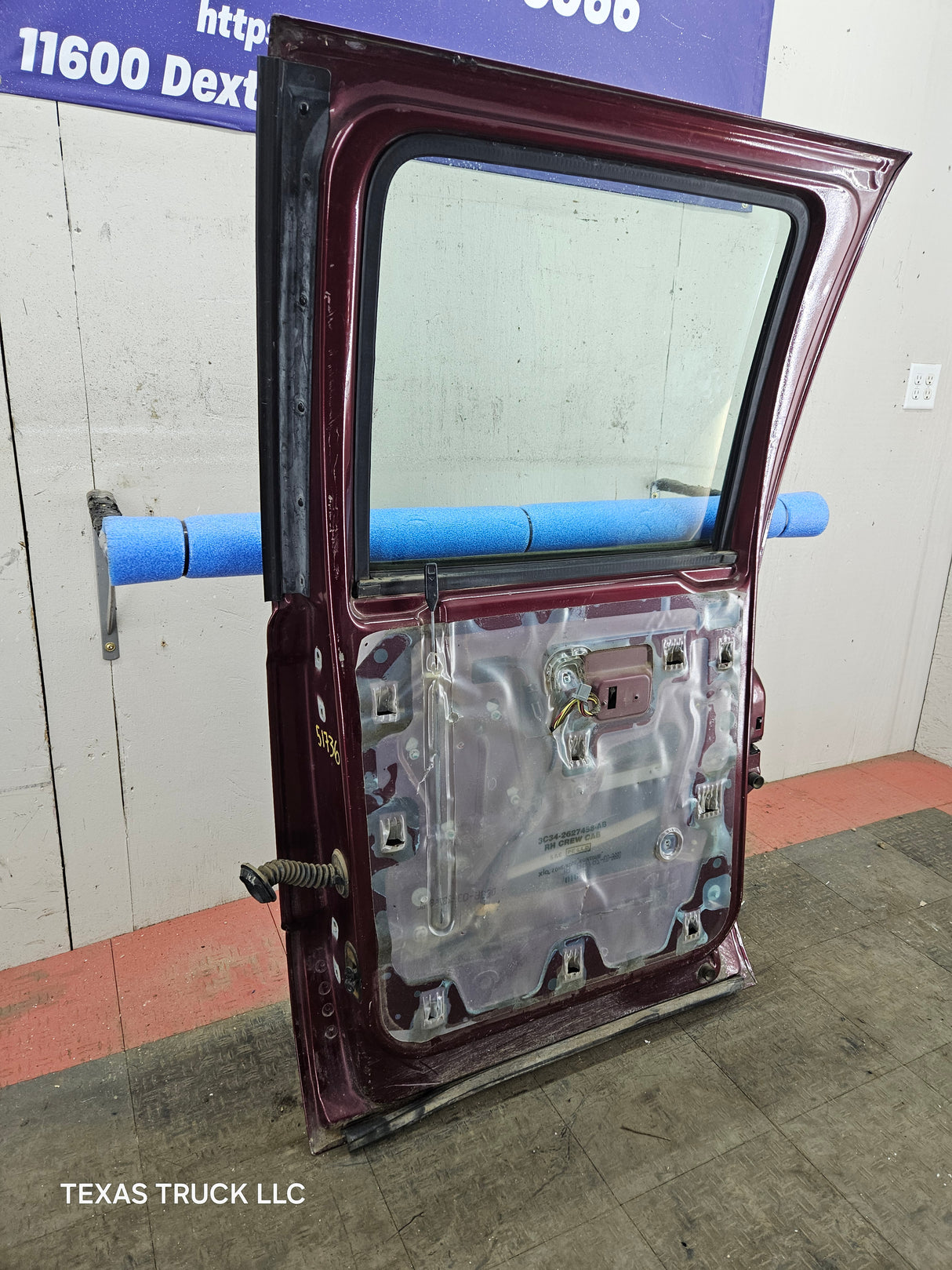 1999-2011 Ford Super Duty F250 F350 F450 F550 RH Crew Cab Passenger Side Rear Door