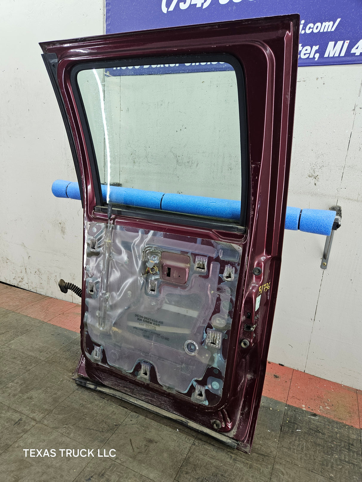 1999-2011 Ford Super Duty F250 F350 F450 F550 RH Crew Cab Passenger Side Rear Door