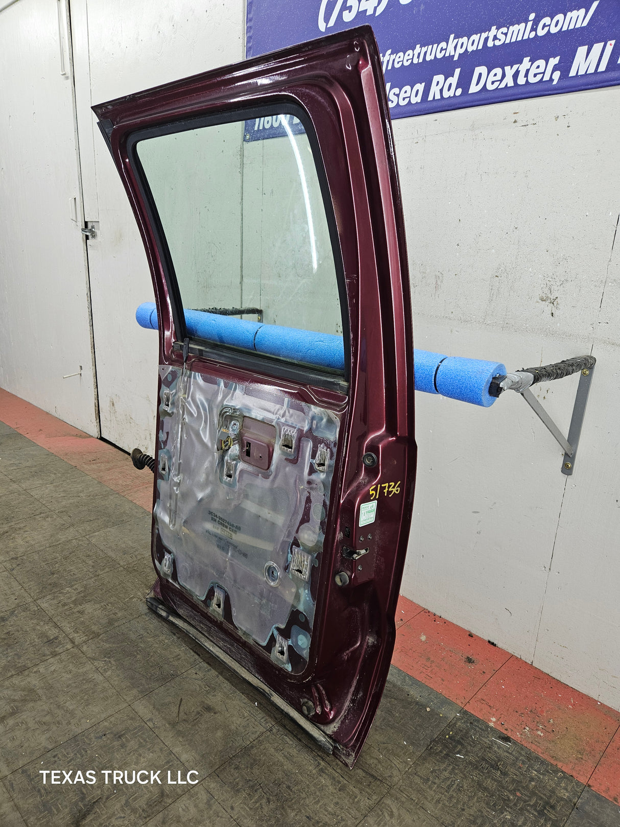 1999-2011 Ford Super Duty F250 F350 F450 F550 RH Crew Cab Passenger Side Rear Door