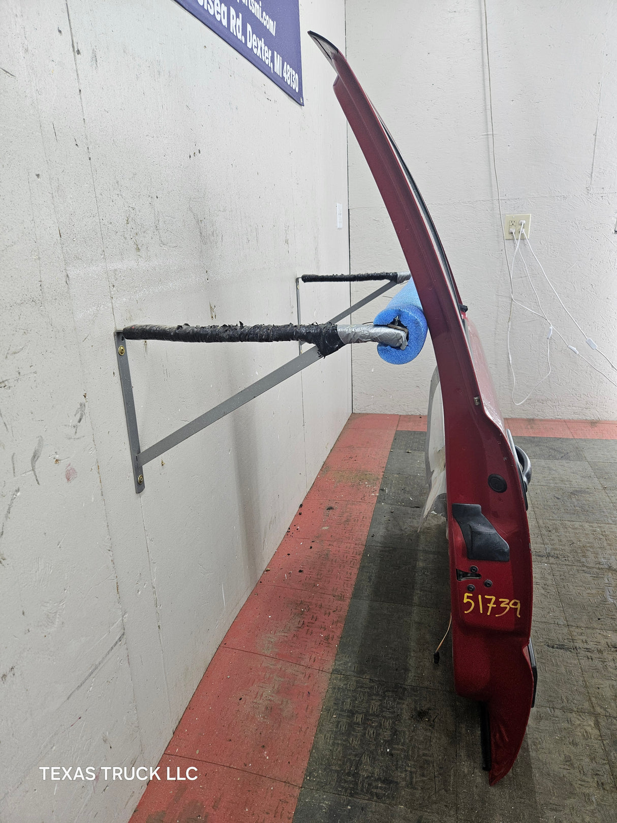 1999-2006 Chevrolet Silverado / GMC Sierra 1500 2500 3500 HD Front Passenger Side Door RH - Red