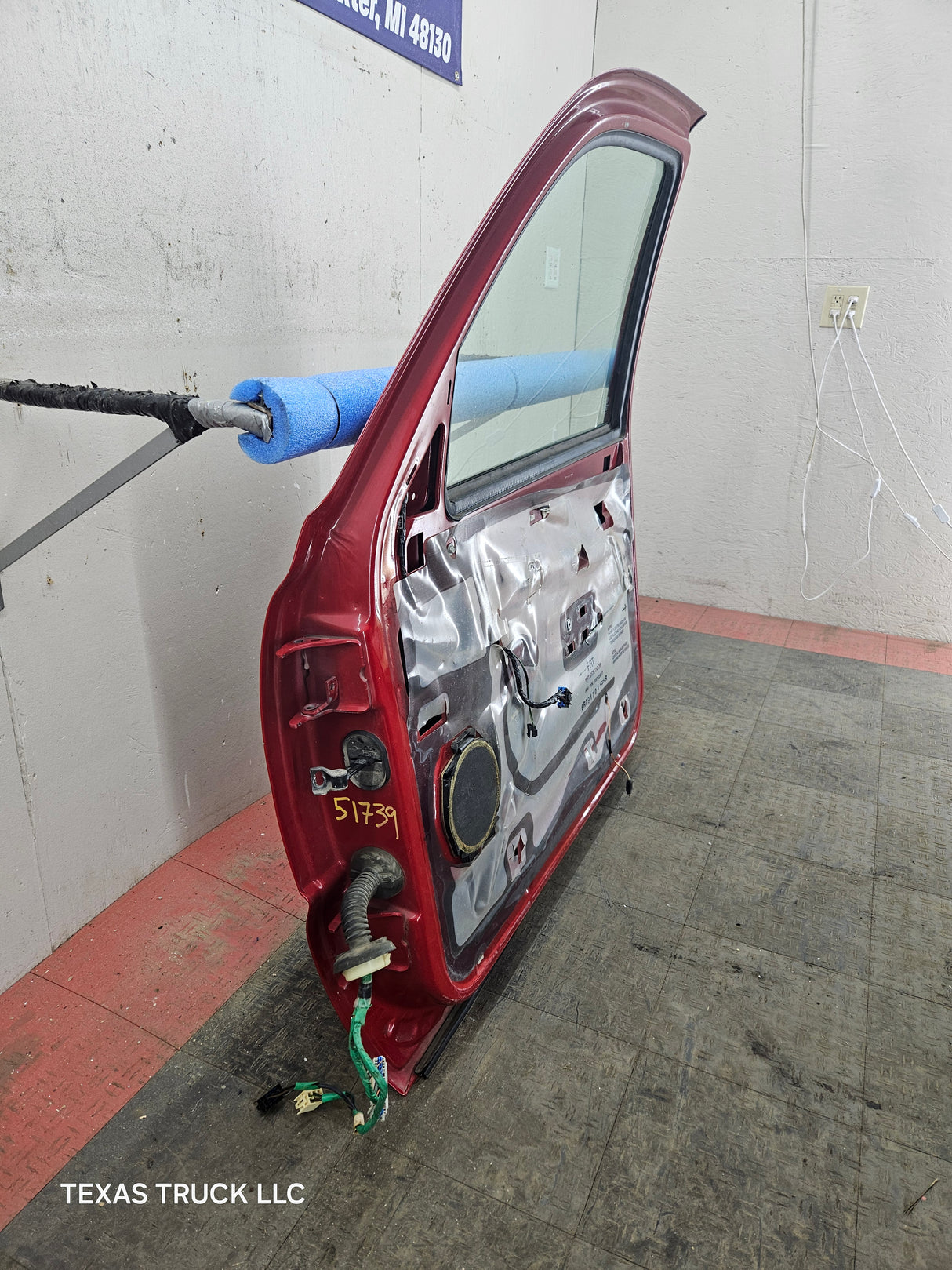 1999-2006 Chevrolet Silverado / GMC Sierra 1500 2500 3500 HD Front Passenger Side Door RH - Red