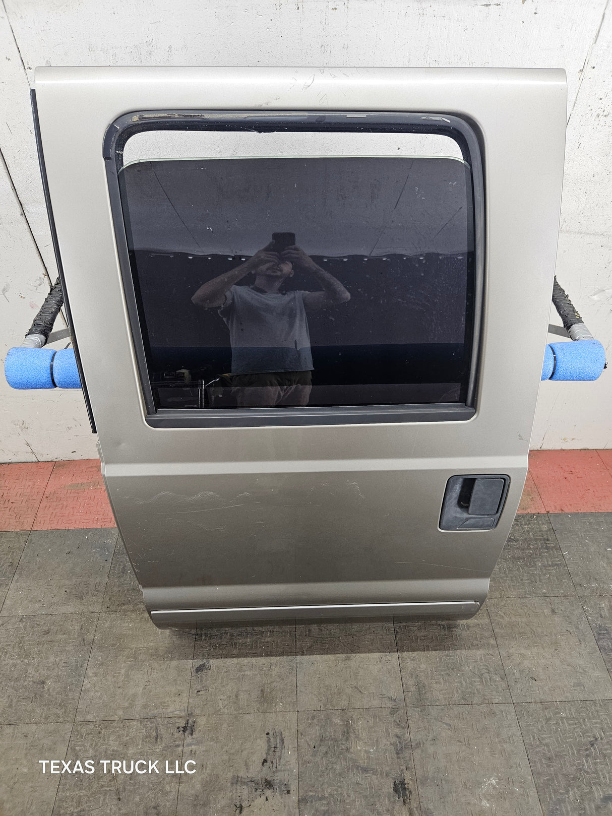 1999-2016 Ford Super Duty Driver Side Rear Door LH Crew Cab F250 F350 F450 F550