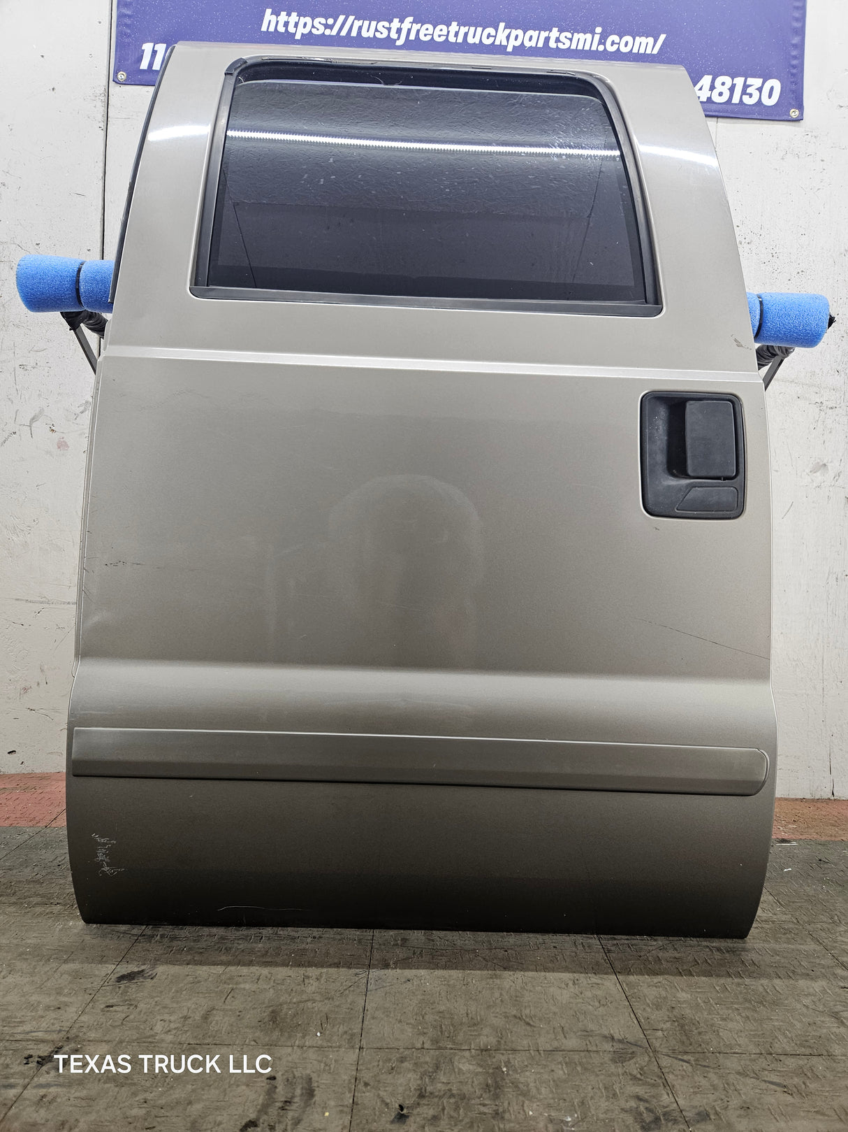 1999-2016 Ford Super Duty Driver Side Rear Door LH Crew Cab F250 F350 F450 F550