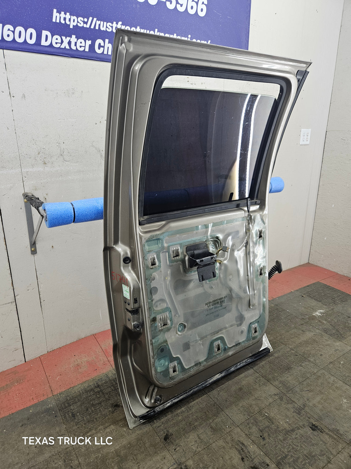 1999-2016 Ford Super Duty Driver Side Rear Door LH Crew Cab F250 F350 F450 F550