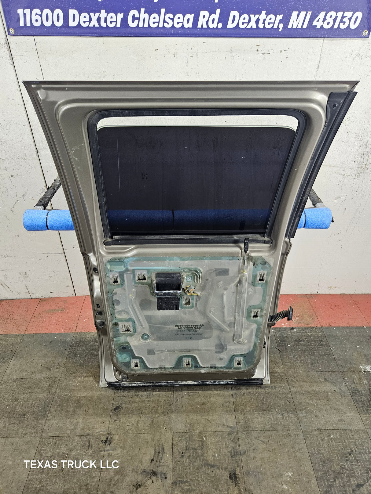 1999-2016 Ford Super Duty Driver Side Rear Door LH Crew Cab F250 F350 F450 F550