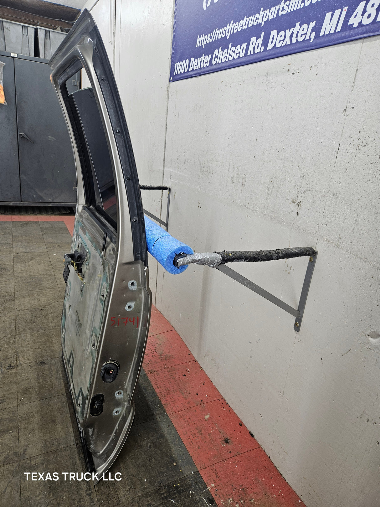 1999-2016 Ford Super Duty Driver Side Rear Door LH Crew Cab F250 F350 F450 F550