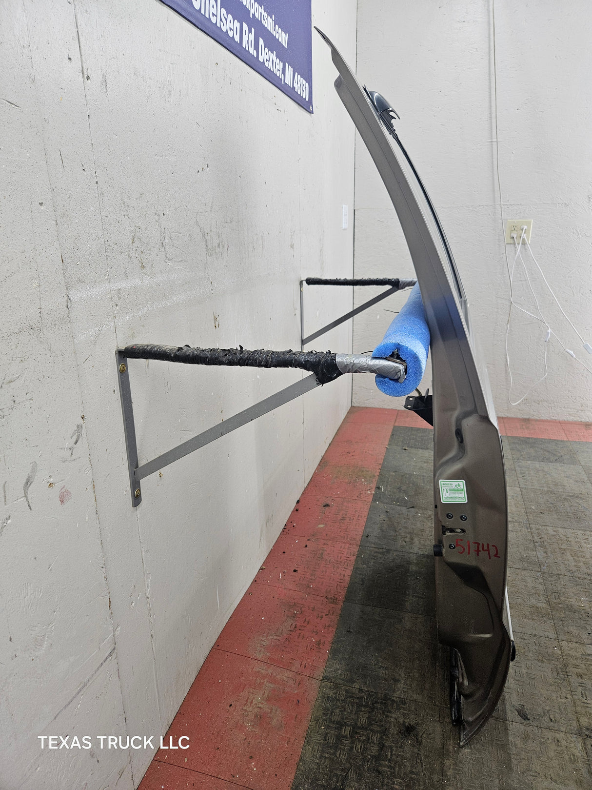 1999-2011 Ford Super Duty F250 F350 F450 F550 RH Crew Cab Passenger Side Rear Door