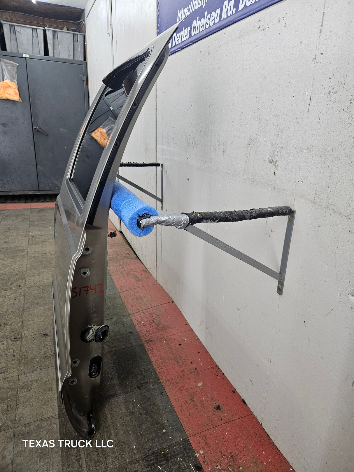 1999-2011 Ford Super Duty F250 F350 F450 F550 RH Crew Cab Passenger Side Rear Door