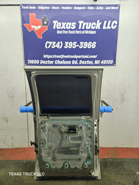 1999-2011 Ford Super Duty F250 F350 F450 F550 RH Crew Cab Passenger Side Rear Door