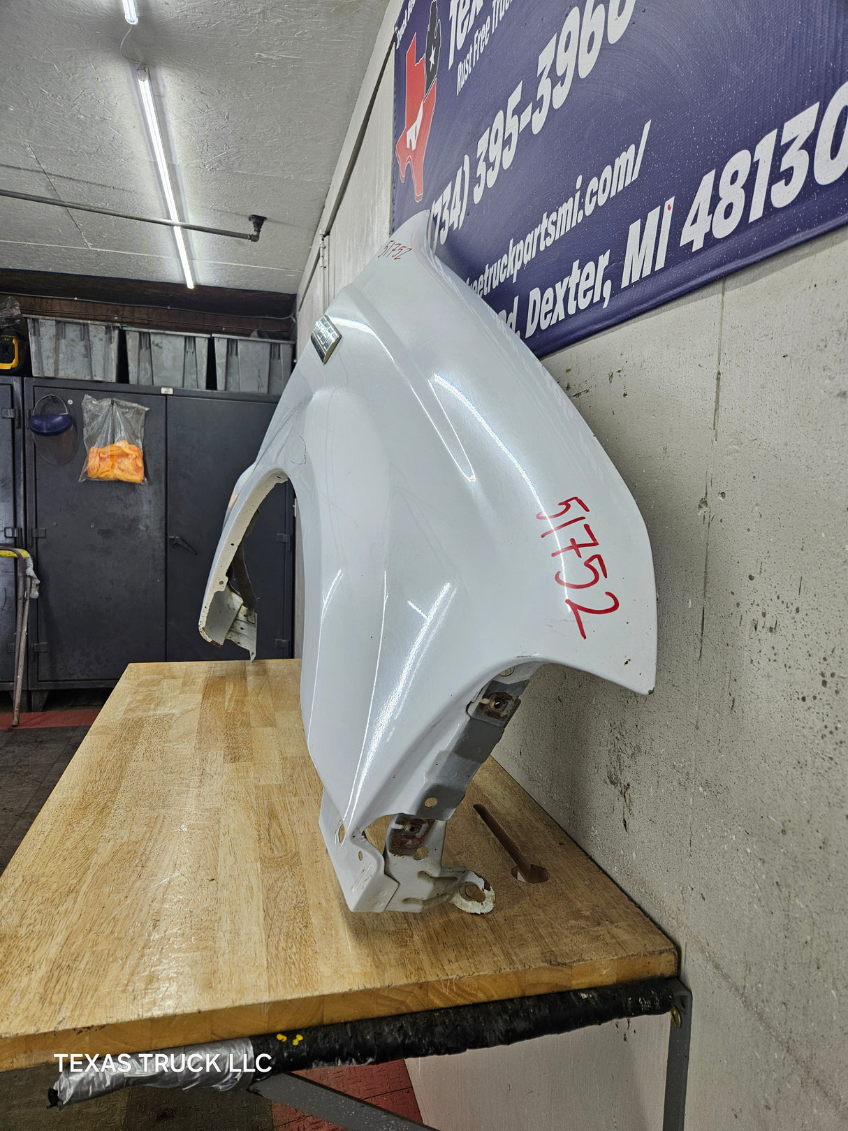 1999-2007 Ford Super Duty RH Passenger Side Front Fender F250 F350 F450 F550 Excursion