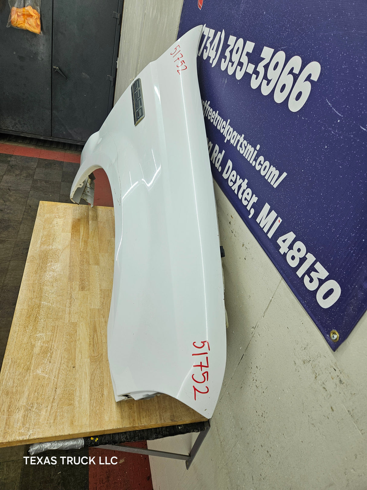 1999-2007 Ford Super Duty RH Passenger Side Front Fender F250 F350 F450 F550 Excursion