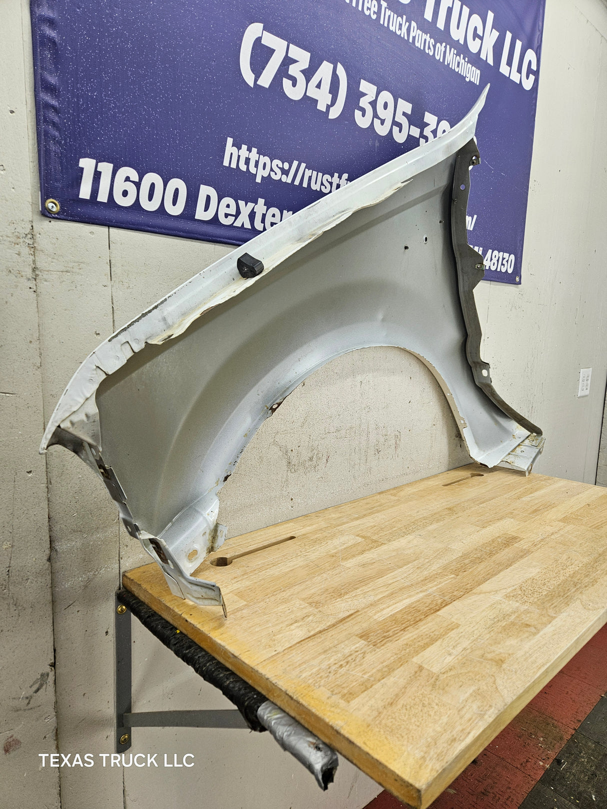 1999-2007 Ford Super Duty RH Passenger Side Front Fender F250 F350 F450 F550 Excursion