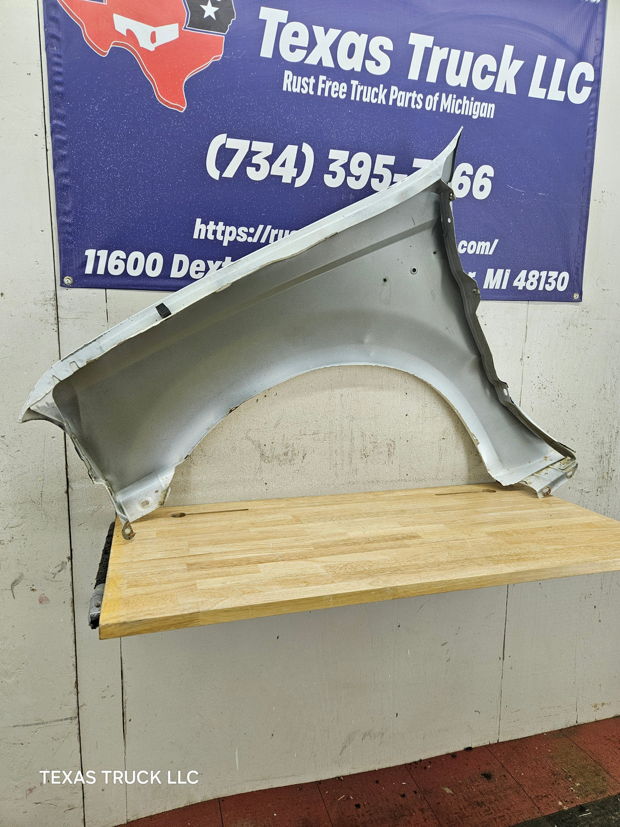 1999-2007 Ford Super Duty RH Passenger Side Front Fender F250 F350 F450 F550 Excursion