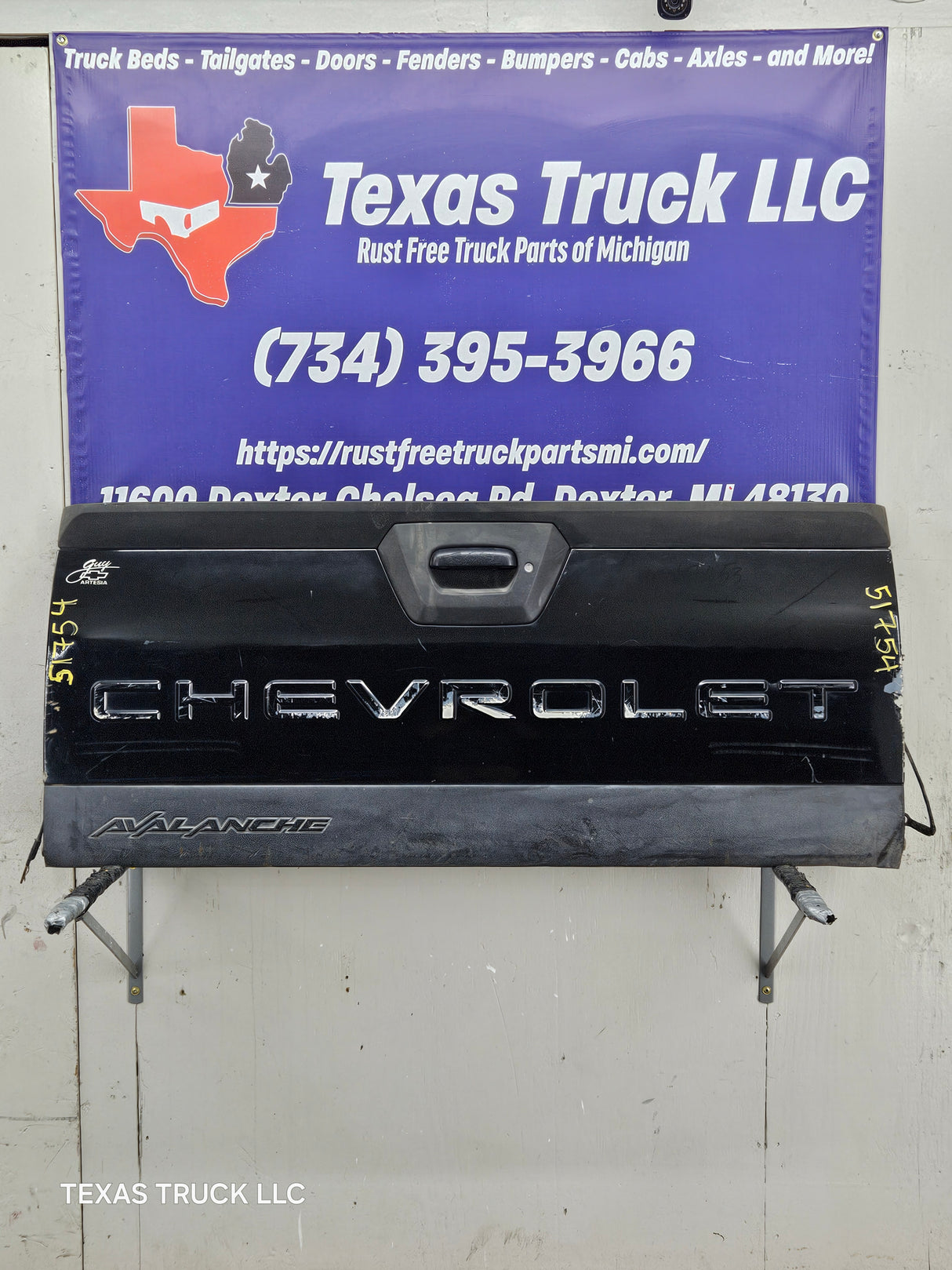 2002-2006 Chevrolet Avalanche 1500 2500 Tailgate