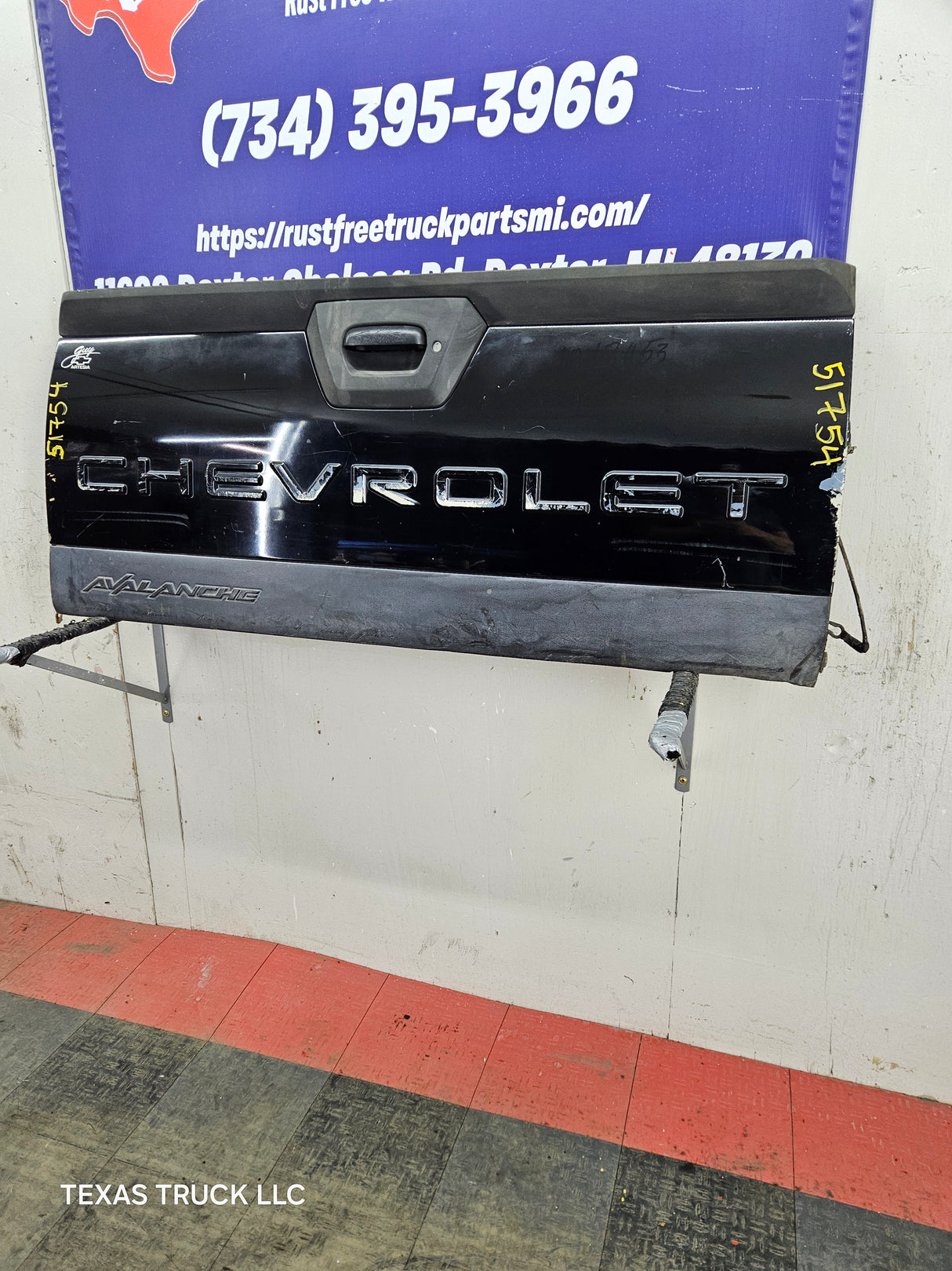 2002-2006 Chevrolet Avalanche 1500 2500 Tailgate