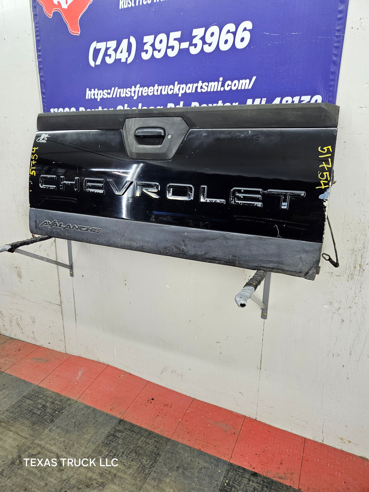 2002-2006 Chevrolet Avalanche 1500 2500 Tailgate