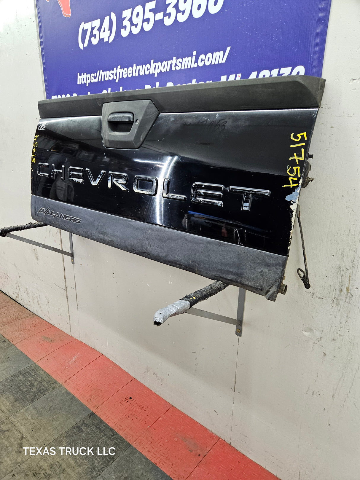 2002-2006 Chevrolet Avalanche 1500 2500 Tailgate