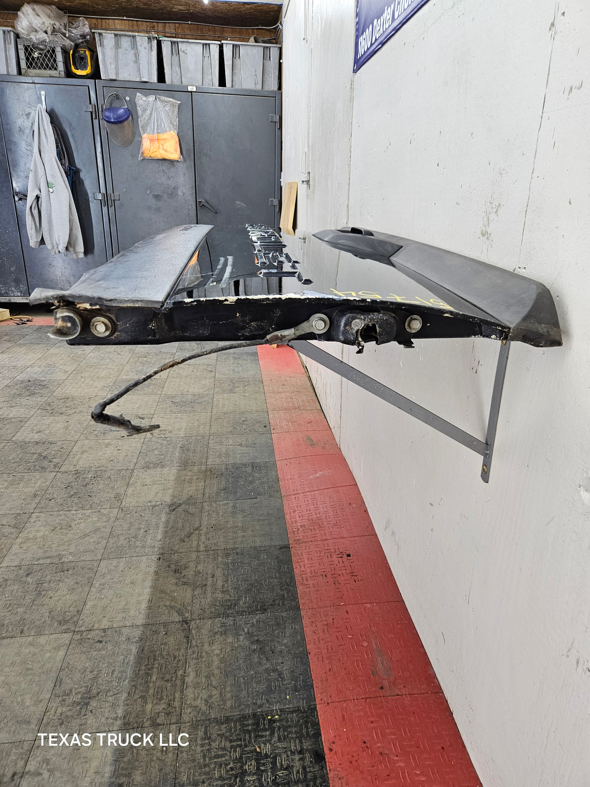 2002-2006 Chevrolet Avalanche 1500 2500 Tailgate