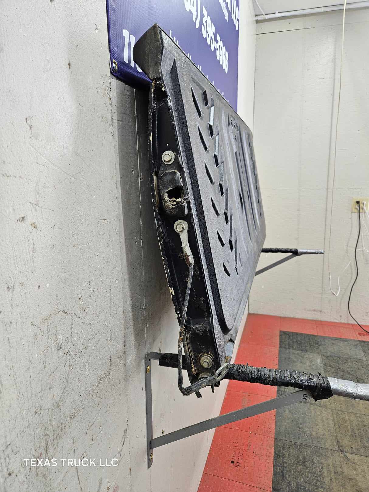 2002-2006 Chevrolet Avalanche 1500 2500 Tailgate