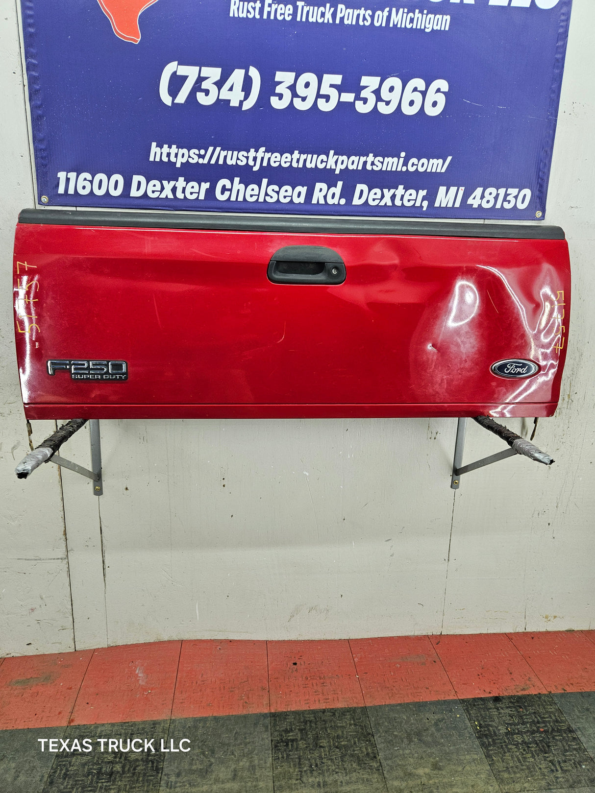 1997-2003 F150 / 1999-2007 Ford F250 F350 F450 F550 Super Duty Tailgate