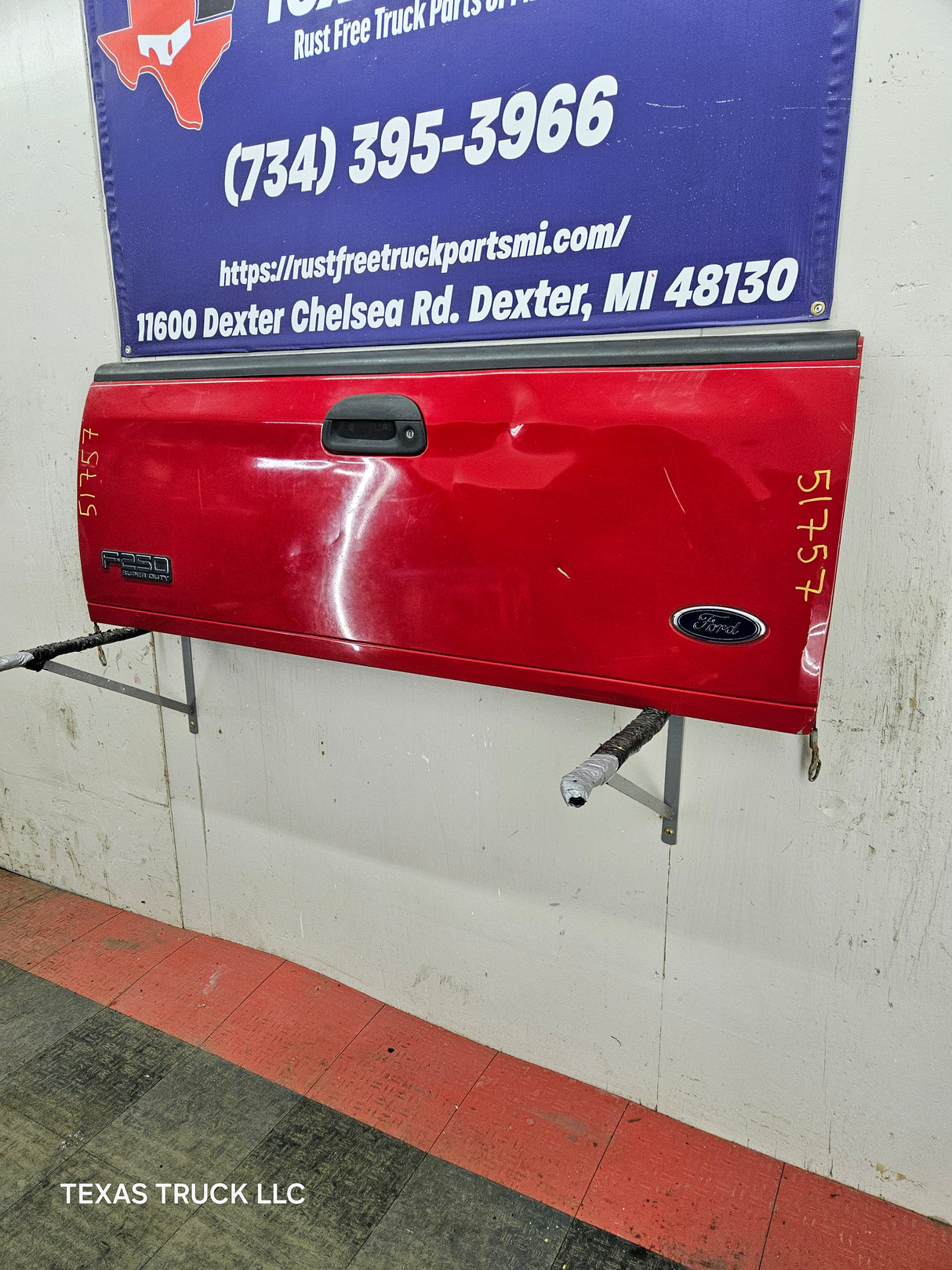 1997-2003 F150 / 1999-2007 Ford F250 F350 F450 F550 Super Duty Tailgate