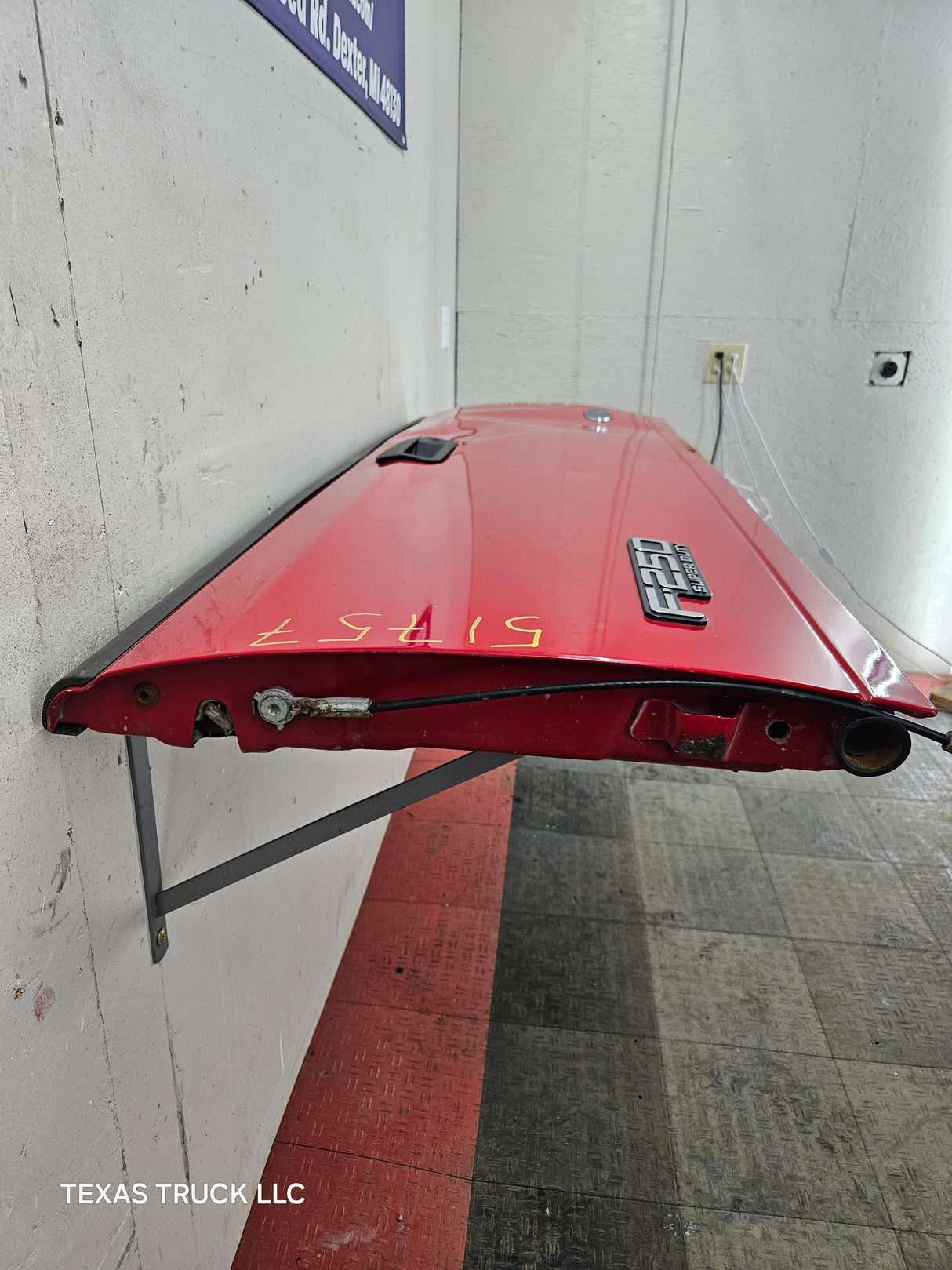 1997-2003 F150 / 1999-2007 Ford F250 F350 F450 F550 Super Duty Tailgate