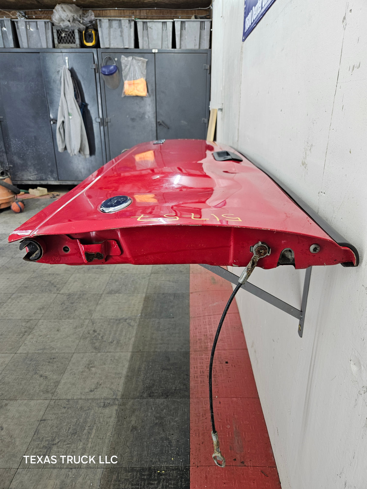 1997-2003 F150 / 1999-2007 Ford F250 F350 F450 F550 Super Duty Tailgate