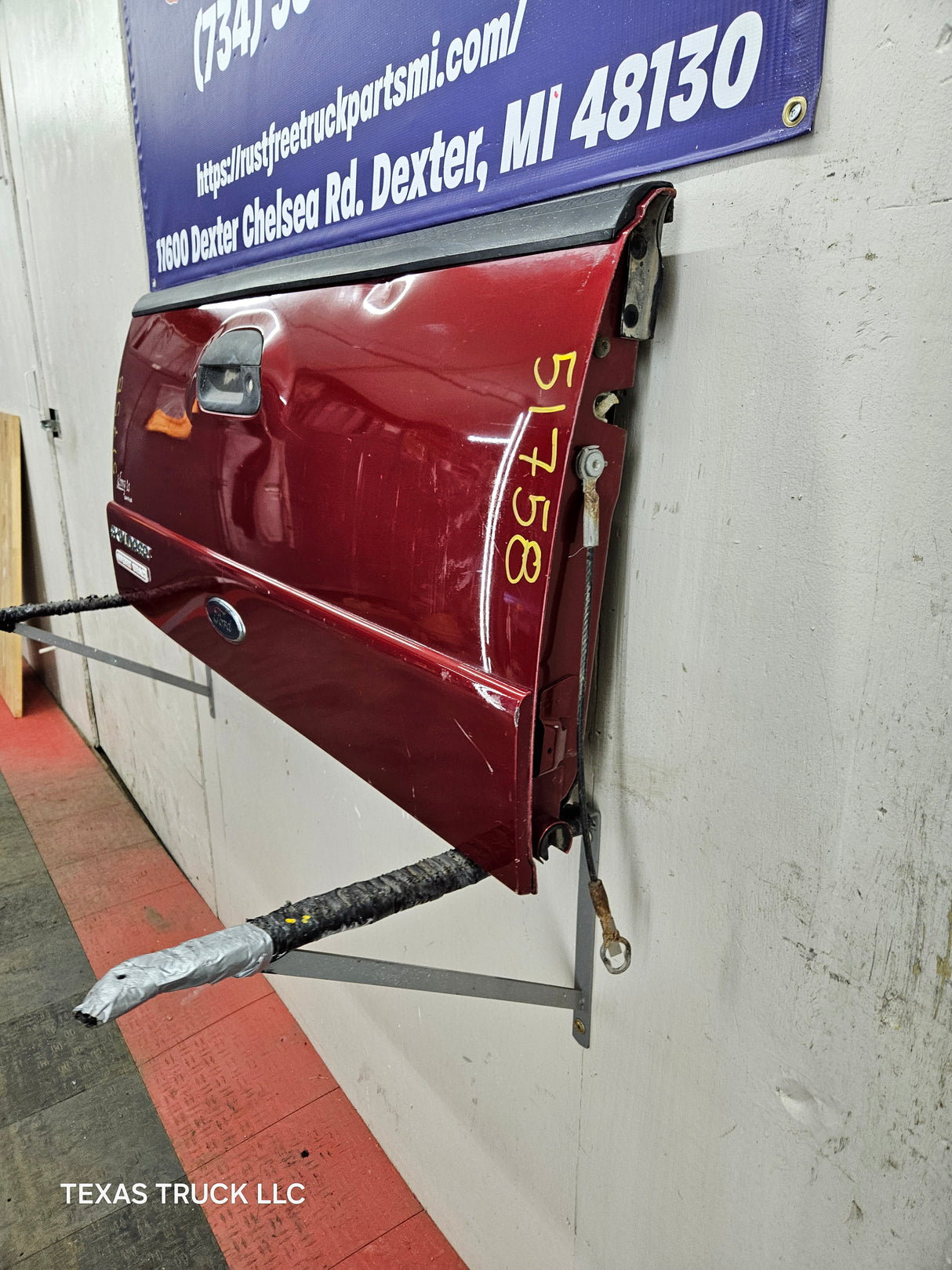 2002-2005 Ford Explorer Tailgate