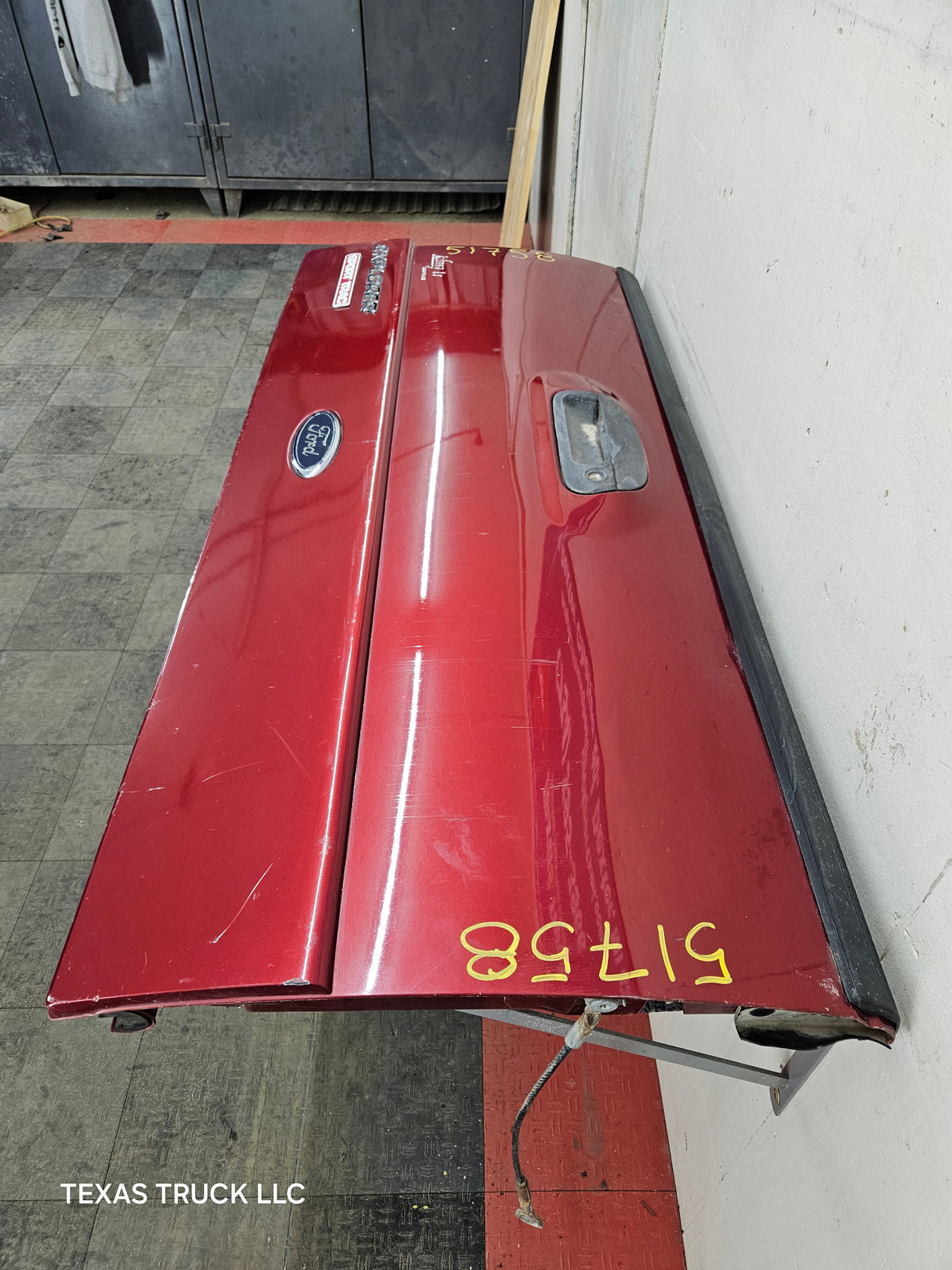 2002-2005 Ford Explorer Tailgate