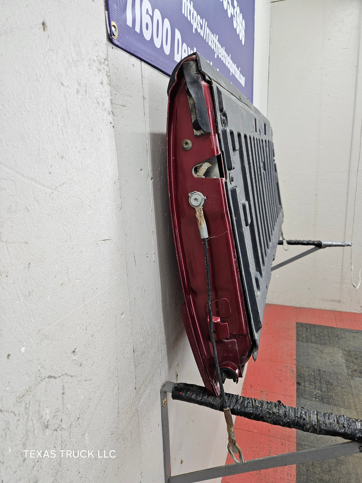 2002-2005 Ford Explorer Tailgate