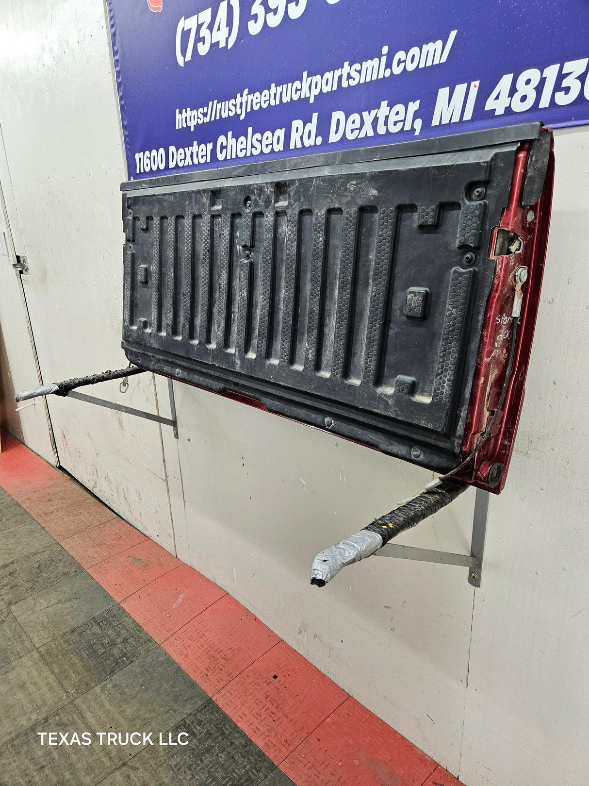 2002-2005 Ford Explorer Tailgate