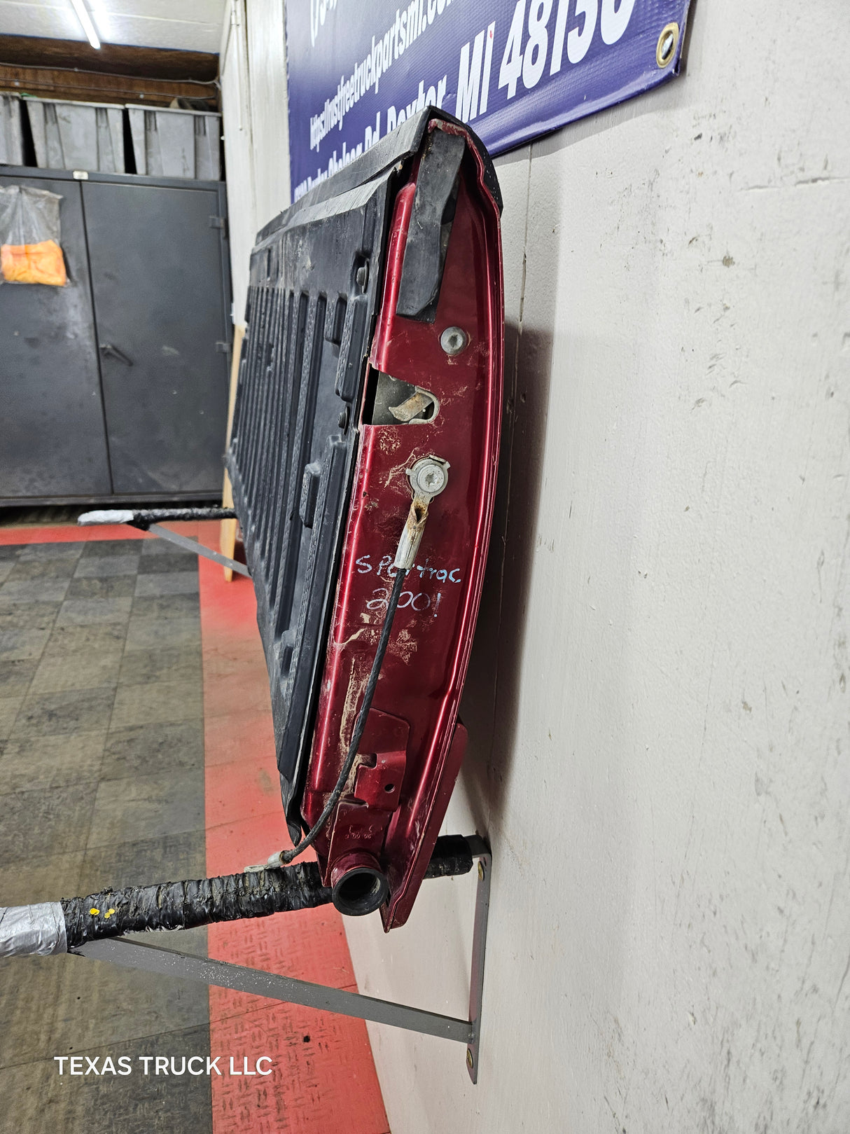 2002-2005 Ford Explorer Tailgate