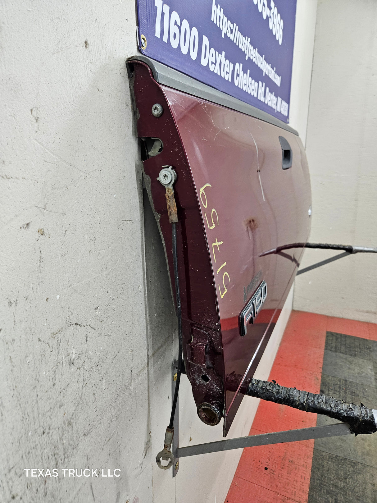 1997-2003 F150 / 1999-2007 Ford F250 F350 F450 F550 Super Duty Tailgate