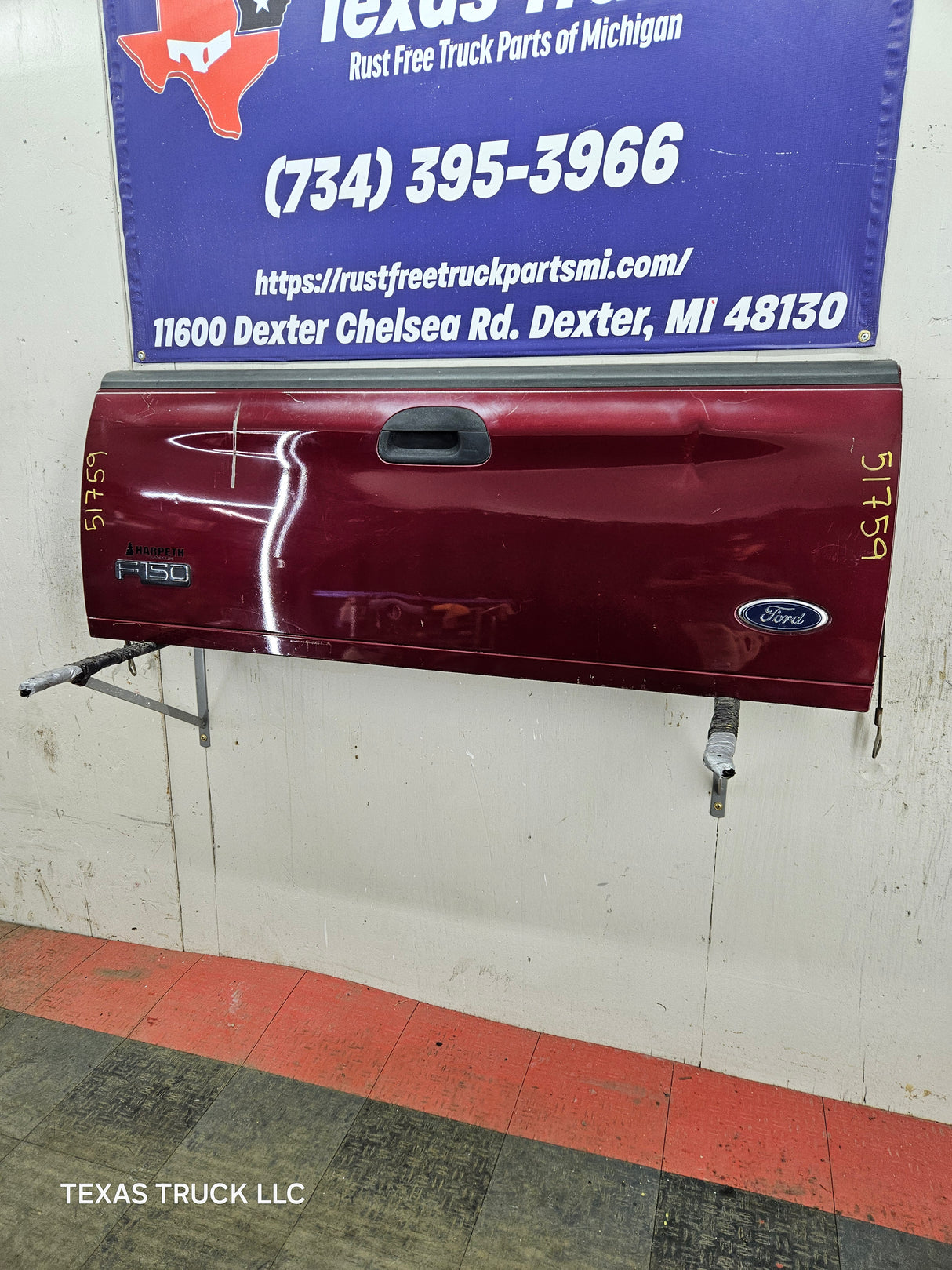 1997-2003 F150 / 1999-2007 Ford F250 F350 F450 F550 Super Duty Tailgate