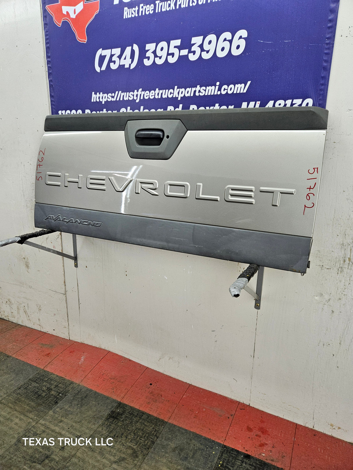 2002-2006 Chevrolet Avalanche 1500 2500 Tailgate