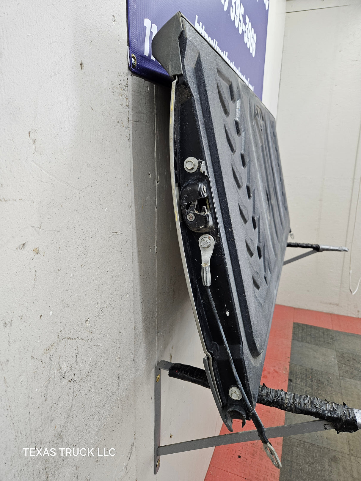 2002-2006 Chevrolet Avalanche 1500 2500 Tailgate