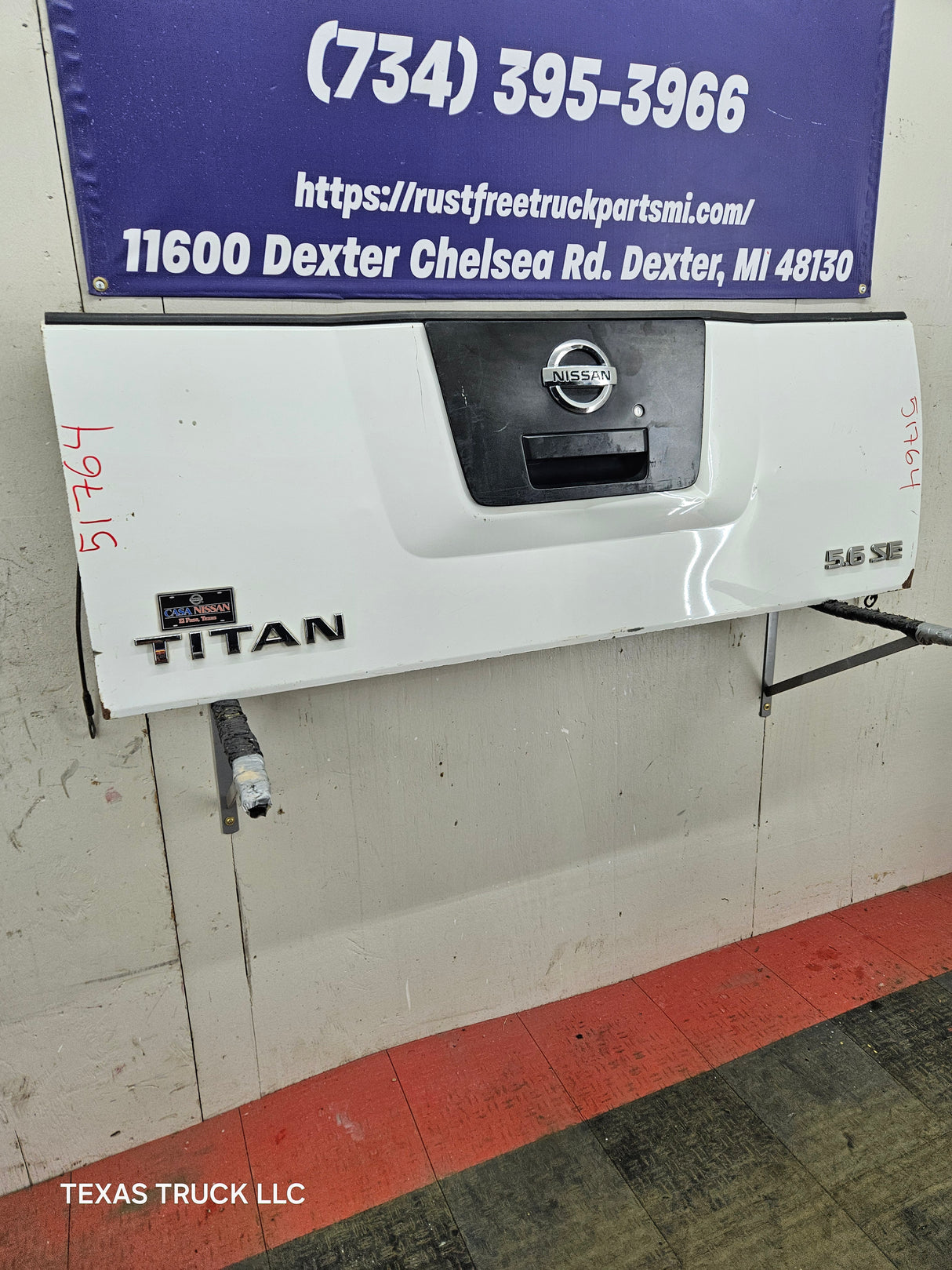 2004-2012 Nissan Titan Tailgate