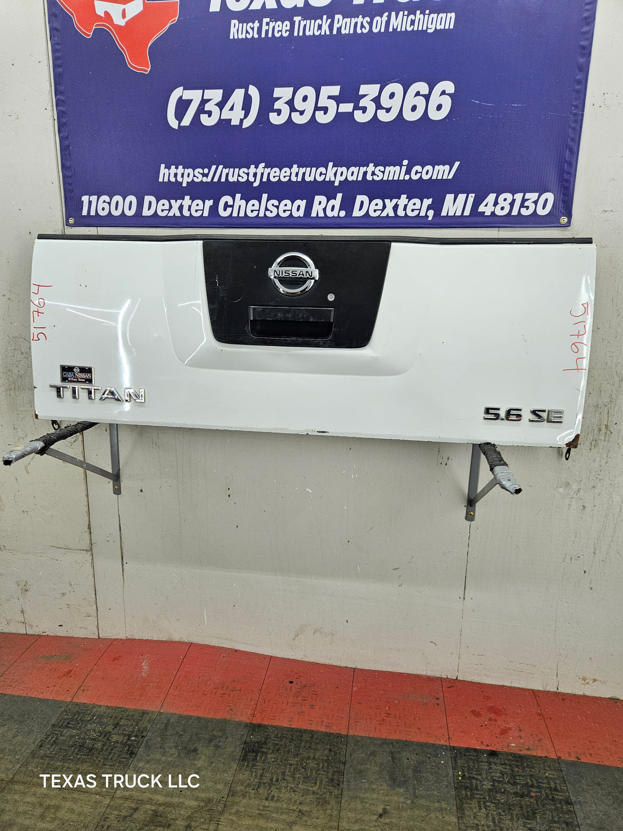 2004-2012 Nissan Titan Tailgate