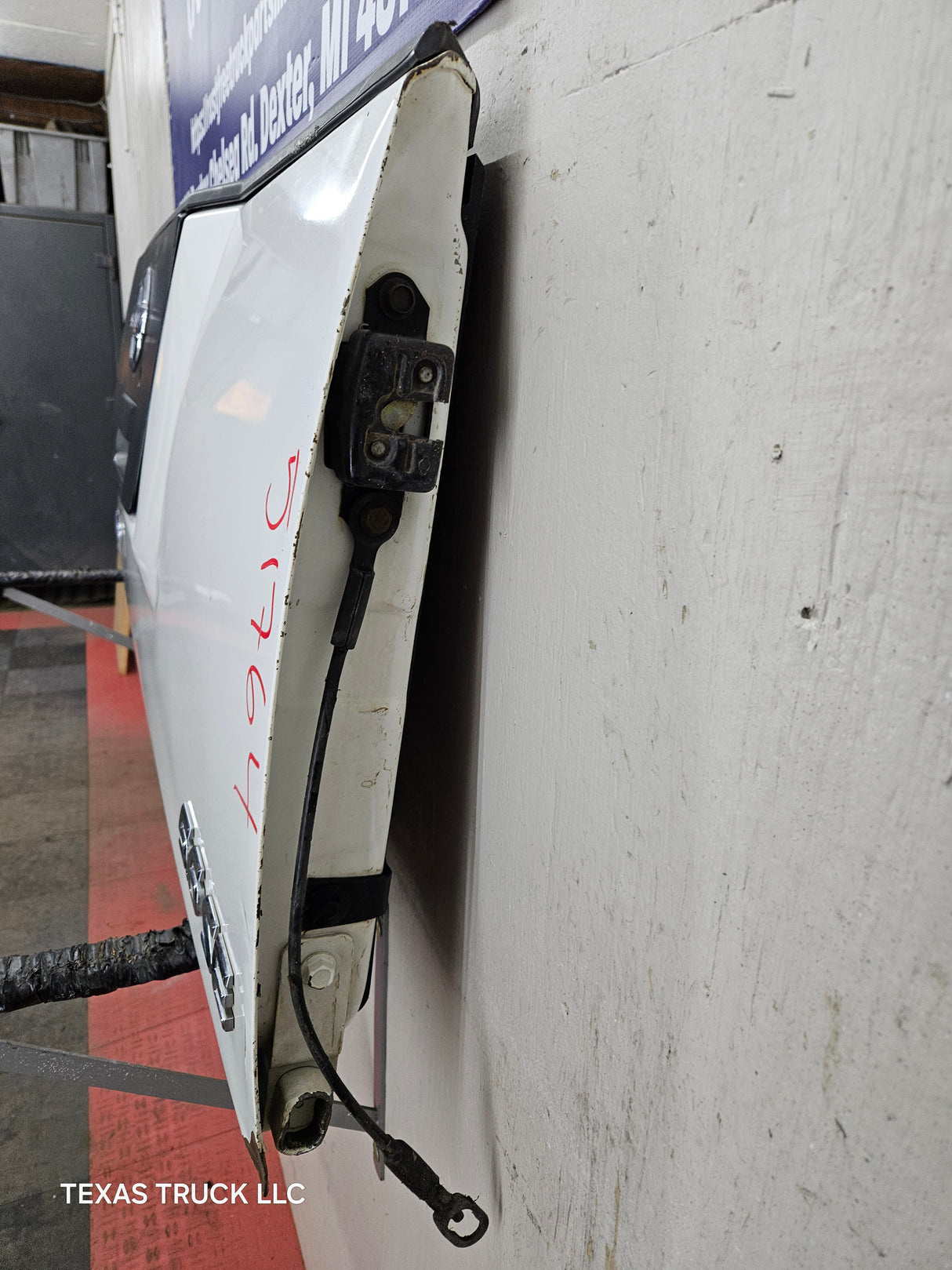 2004-2012 Nissan Titan Tailgate